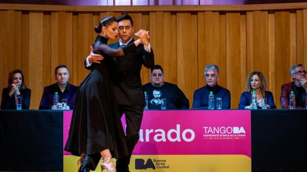 Танго в Буэнос-Айресе